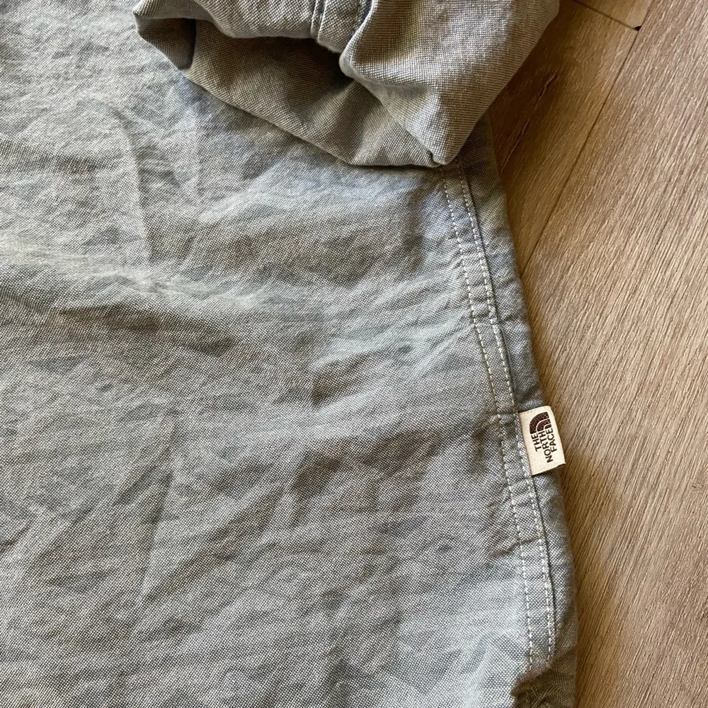 The North Face Mens Button Down Shirt Size XL